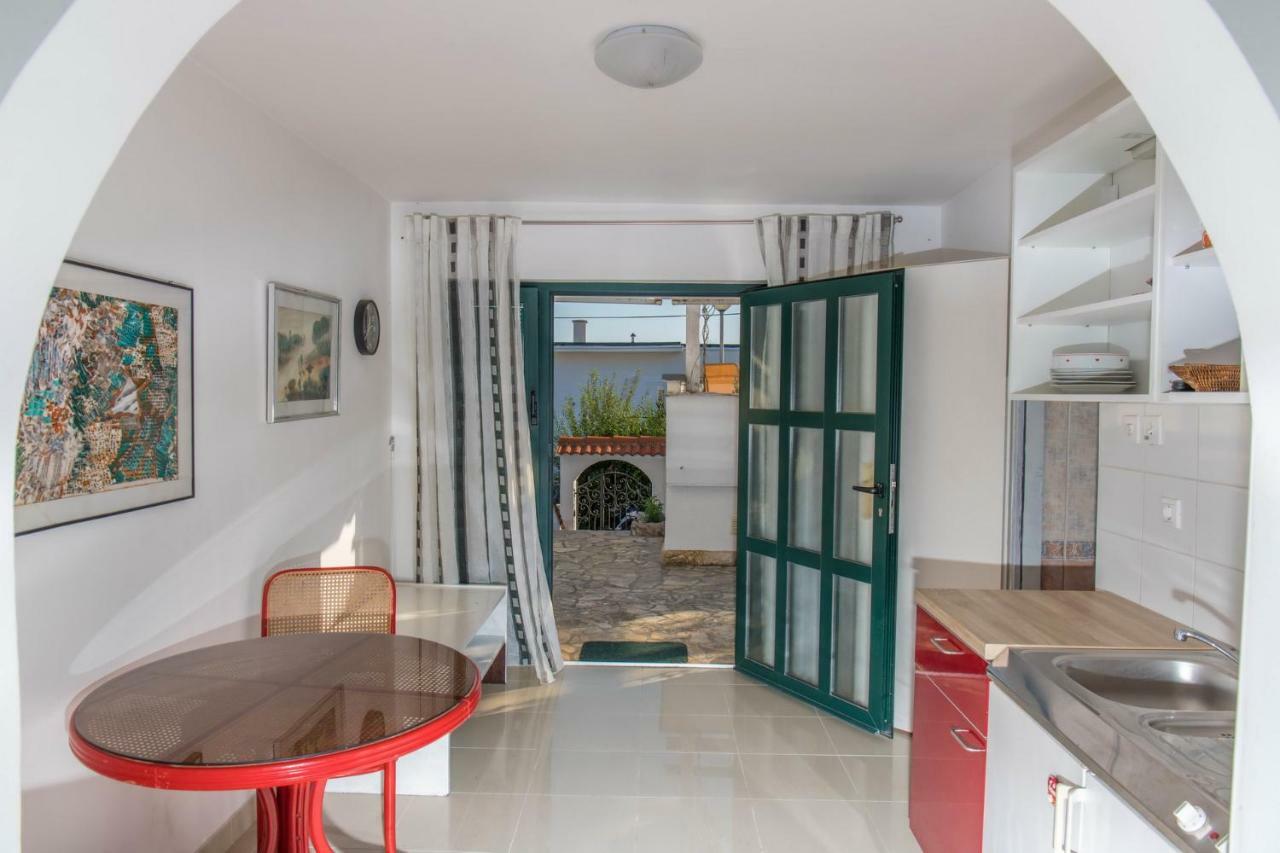 Villa Nika Selce Exterior foto