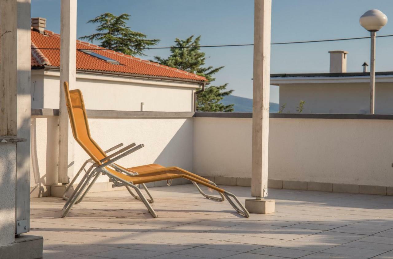 Villa Nika Selce Exterior foto